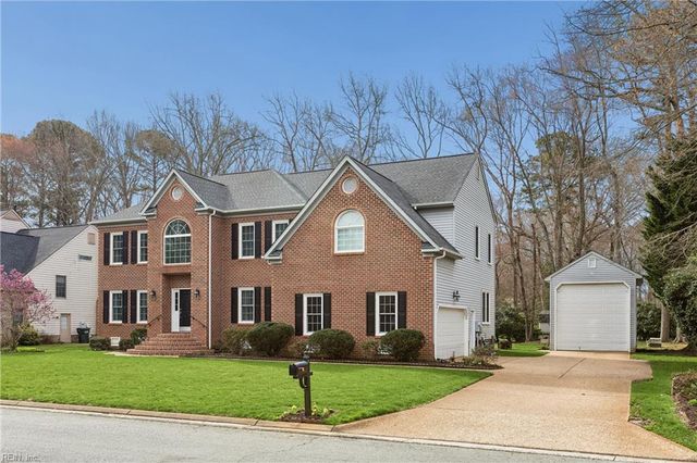 102 Homestead PL, Yorktown, VA 23693
