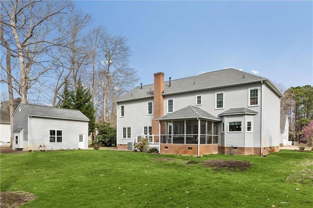 102 Homestead PL, Yorktown, VA 23693