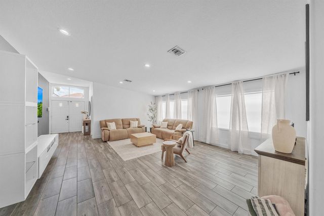 15216 S Tranquility Lake Drive, Delray Beach, FL 33446