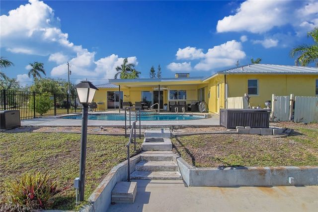 147 Coral DR, Fort Myers, FL 33905