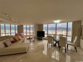 1888 Kalakaua Avenue 3302, Honolulu, HI 96815