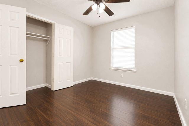 923 Fiero Drive, Arlington, TX 76001