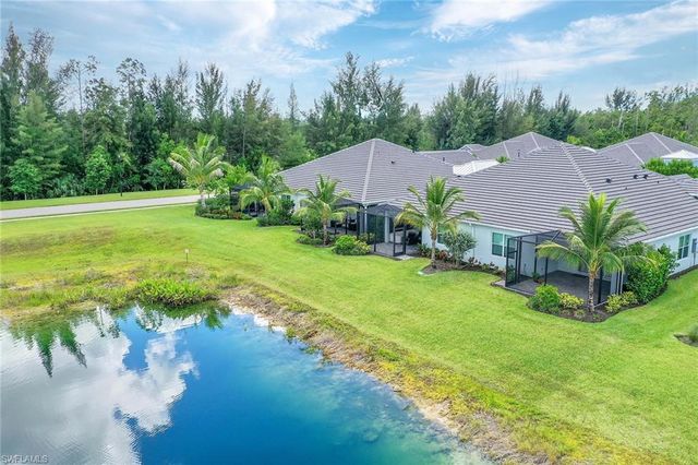 2238 Marquesa CIR, Naples, FL 34112