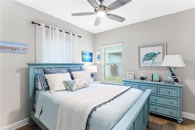 2238 Marquesa CIR, Naples, FL 34112