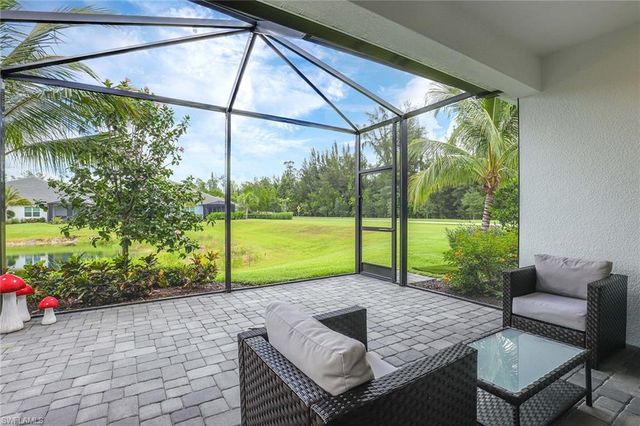 2238 Marquesa CIR, Naples, FL 34112