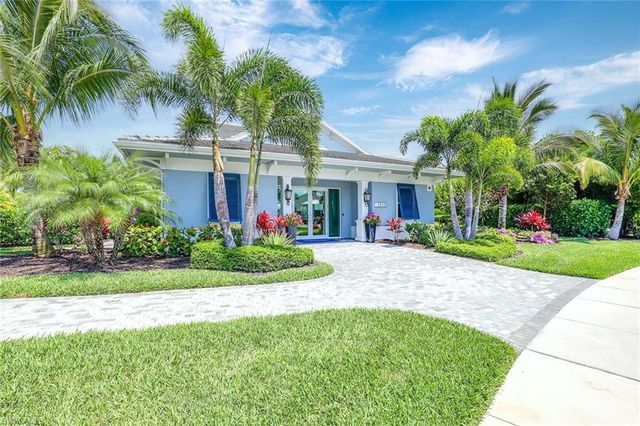 2238 Marquesa CIR, Naples, FL 34112