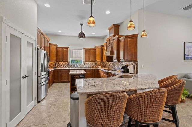 210 166TH STREET NE, Bradenton, FL 34212