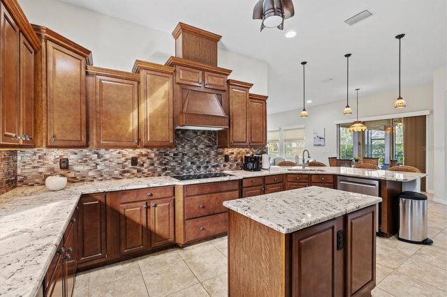 210 166TH STREET NE, Bradenton, FL 34212