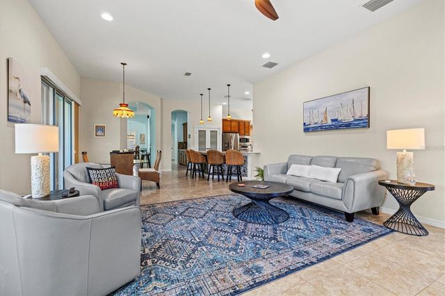 210 166TH STREET NE, Bradenton, FL 34212