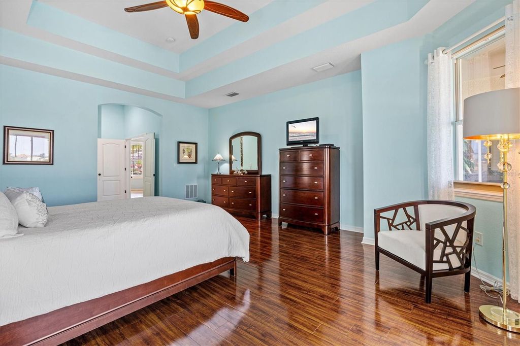 Image 37 of property listing at 210 166TH STREET NE, Bradenton, FL 34212