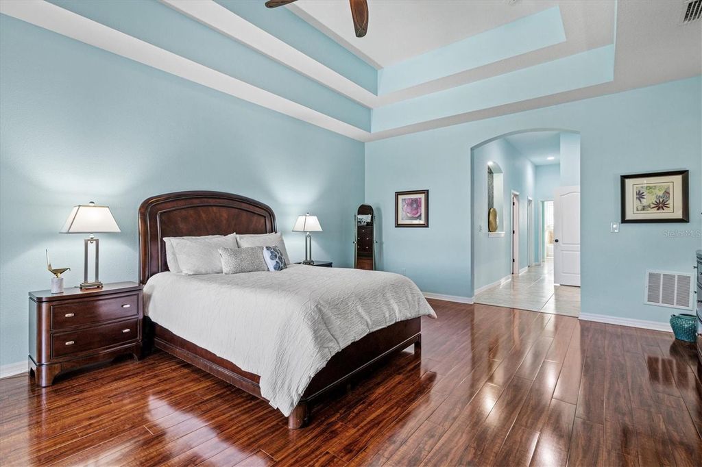 Image 38 of property listing at 210 166TH STREET NE, Bradenton, FL 34212