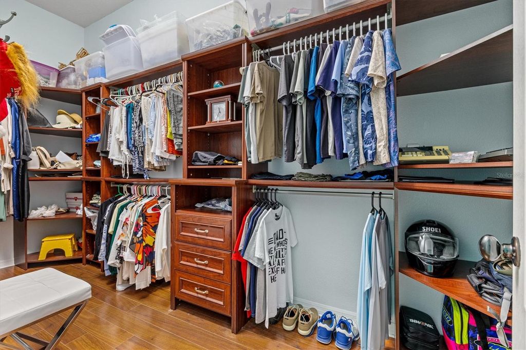 Image 41 of property listing at 210 166TH STREET NE, Bradenton, FL 34212