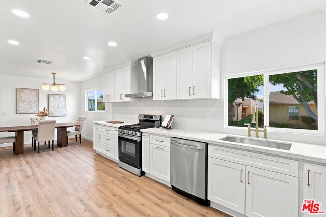 7800 S Victoria Avenue, Los Angeles, CA 90043