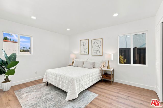 7800 S Victoria Avenue, Los Angeles, CA 90043