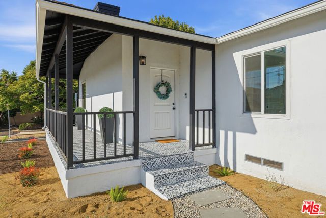 7800 S Victoria Avenue, Los Angeles, CA 90043