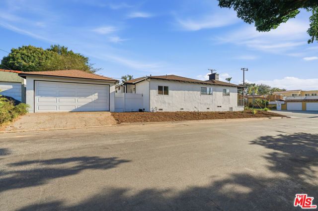 7800 S Victoria Avenue, Los Angeles, CA 90043