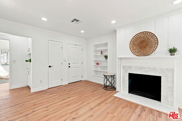 7800 S Victoria Avenue, Los Angeles, CA 90043