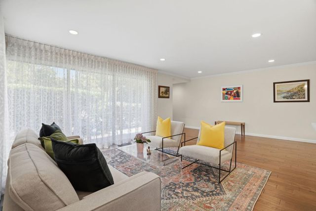 540 Guinda Street, Palo Alto, CA 94301