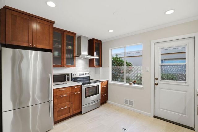 540 Guinda Street, Palo Alto, CA 94301