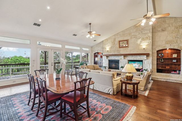 1904 Summit Ridge, Kerrville, TX 78028