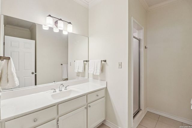 1904 Summit Ridge, Kerrville, TX 78028