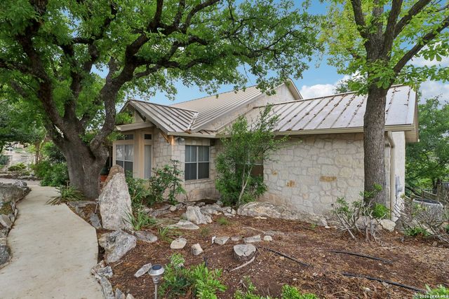 1904 Summit Ridge, Kerrville, TX 78028