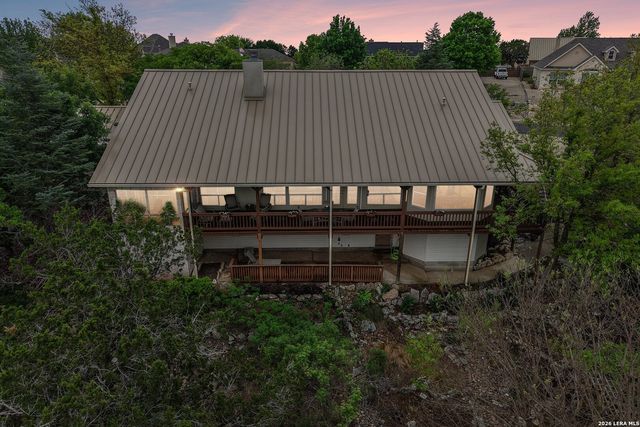 1904 Summit Ridge, Kerrville, TX 78028