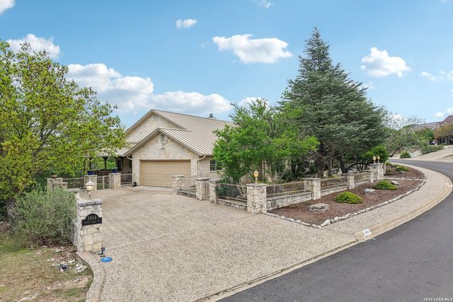 1904 Summit Ridge, Kerrville, TX 78028