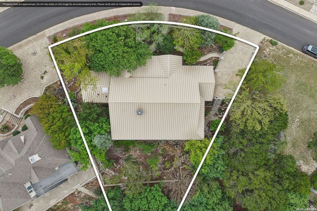 1904 Summit Ridge, Kerrville, TX 78028