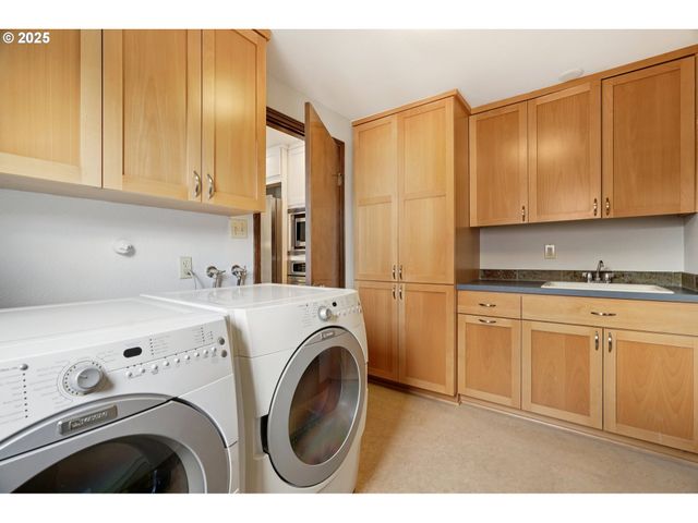 11306 Se NANCY Rd, Vancouver, WA 98664