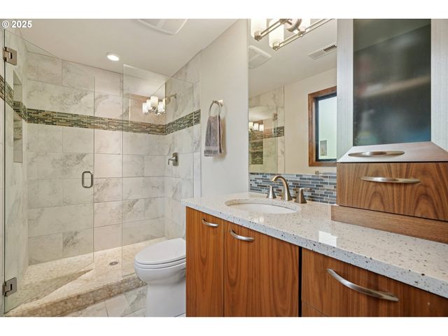 11306 Se NANCY Rd, Vancouver, WA 98664