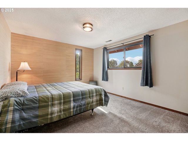 11306 Se NANCY Rd, Vancouver, WA 98664
