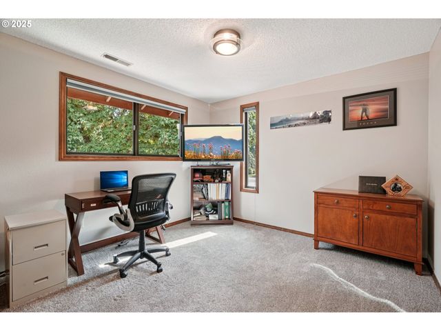 11306 Se NANCY Rd, Vancouver, WA 98664
