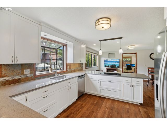 11306 Se NANCY Rd, Vancouver, WA 98664