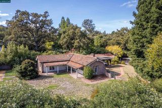 2339 Tice Valley Blvd, Walnut Creek, CA 94595