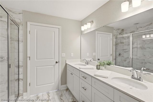 6823 Dickinson Drive, Sebring, FL 33872