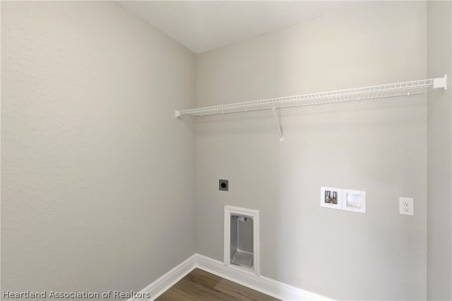 6823 Dickinson Drive, Sebring, FL 33872