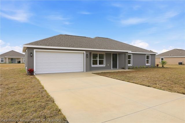 6823 Dickinson Drive, Sebring, FL 33872