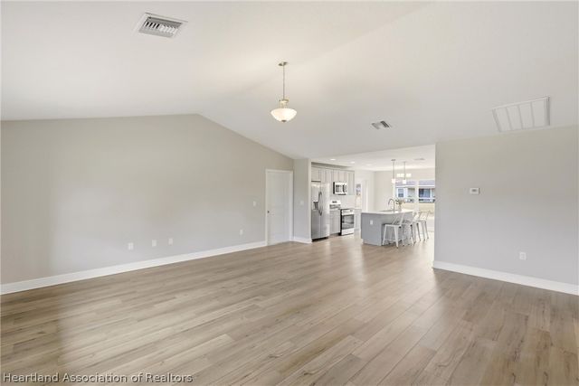 6823 Dickinson Drive, Sebring, FL 33872