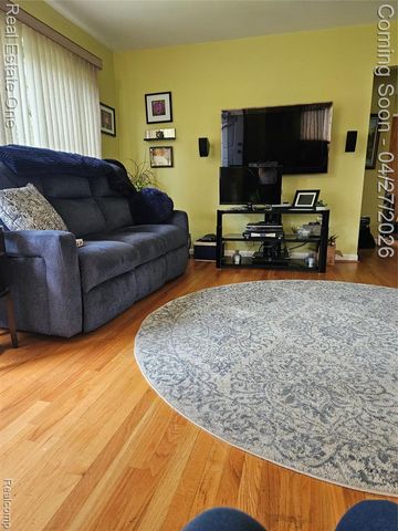 5947 Southward Avenue, Waterford, MI 48329