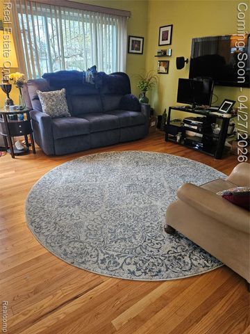 5947 Southward Avenue, Waterford, MI 48329
