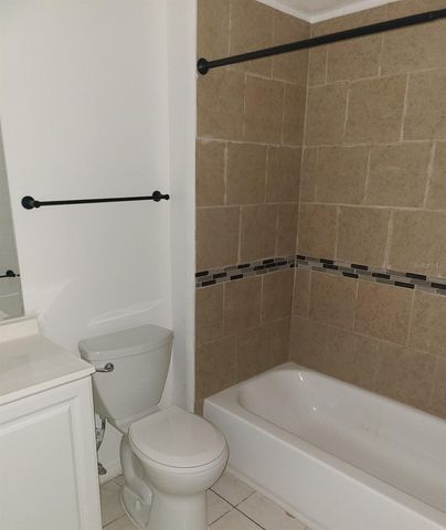 4925 SANOMA VLG C, Orlando, FL 32808