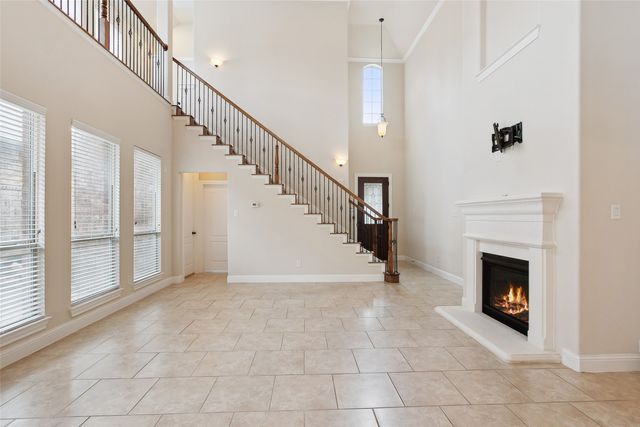 2460 Embleton Drive, Lewisville, TX 75067