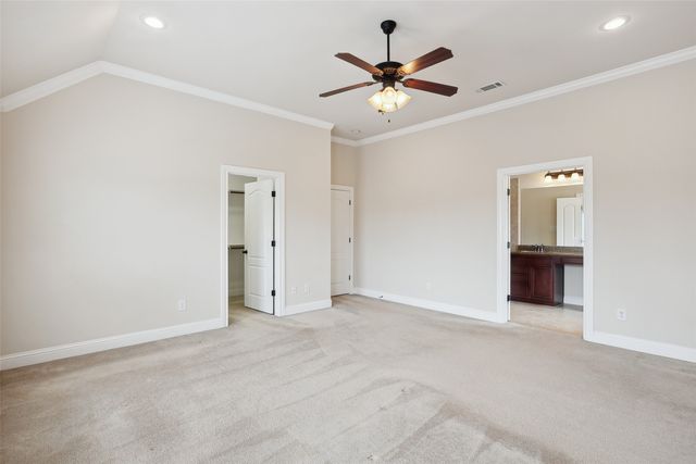 2460 Embleton Drive, Lewisville, TX 75067