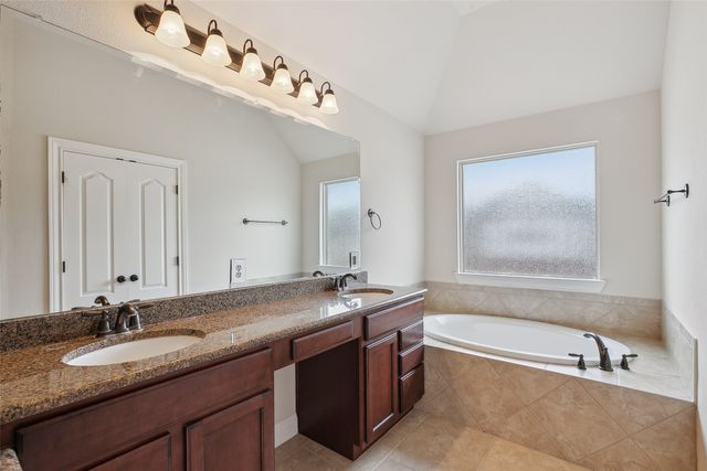 2460 Embleton Drive, Lewisville, TX 75067