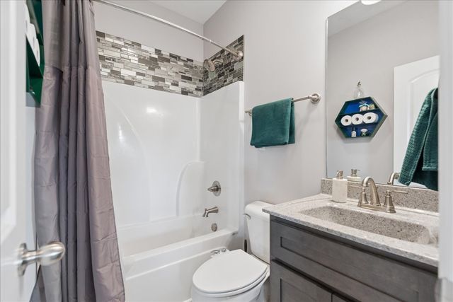 242 Ashley Dawn Ct, Portland, TN 37148