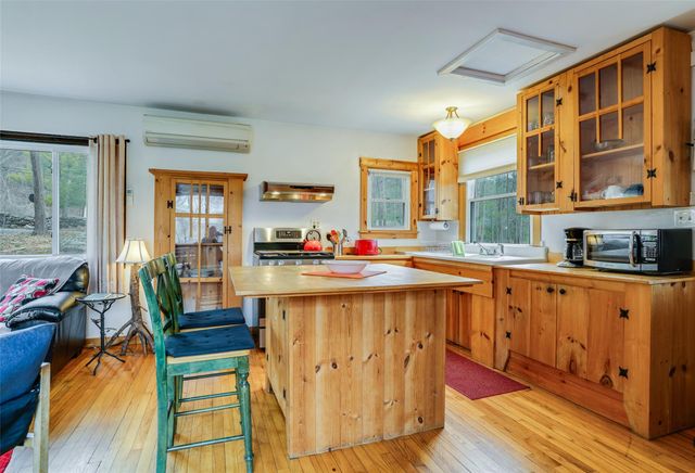 2465 Glasco Turnpike, Woodstock, NY 12498