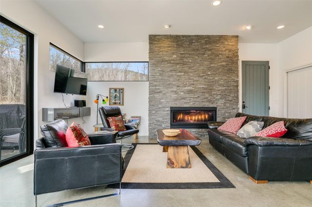 2465 Glasco Turnpike, Woodstock, NY 12498