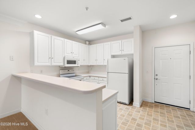 395 S Crow Creek Drive NW Unit 1211, Calabash, NC 28467