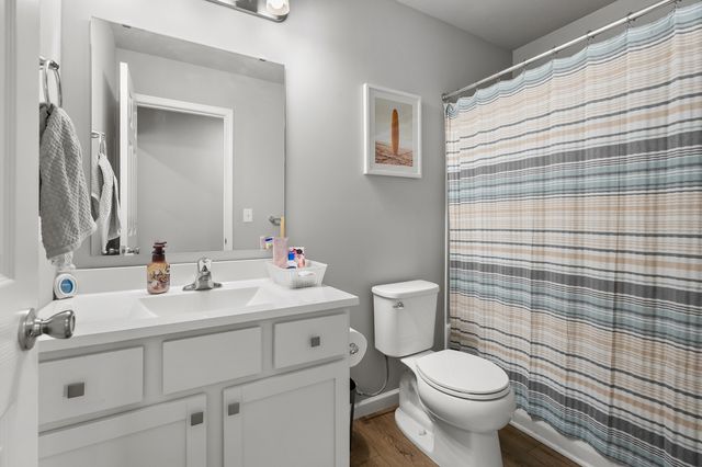 5088 Lake Pines Court, Vicksburg, MI 49097